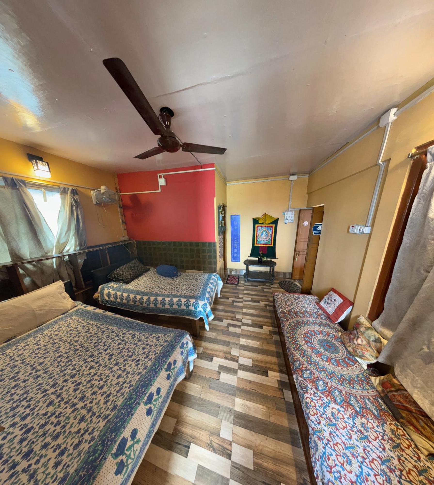Calcutta Backpackers Homestay -Only For Backpackers & Travellers Exterior photo